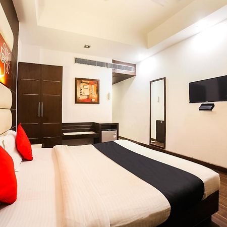 Hotel Livasa Inn Near Blk Hospital Делхи Екстериор снимка
