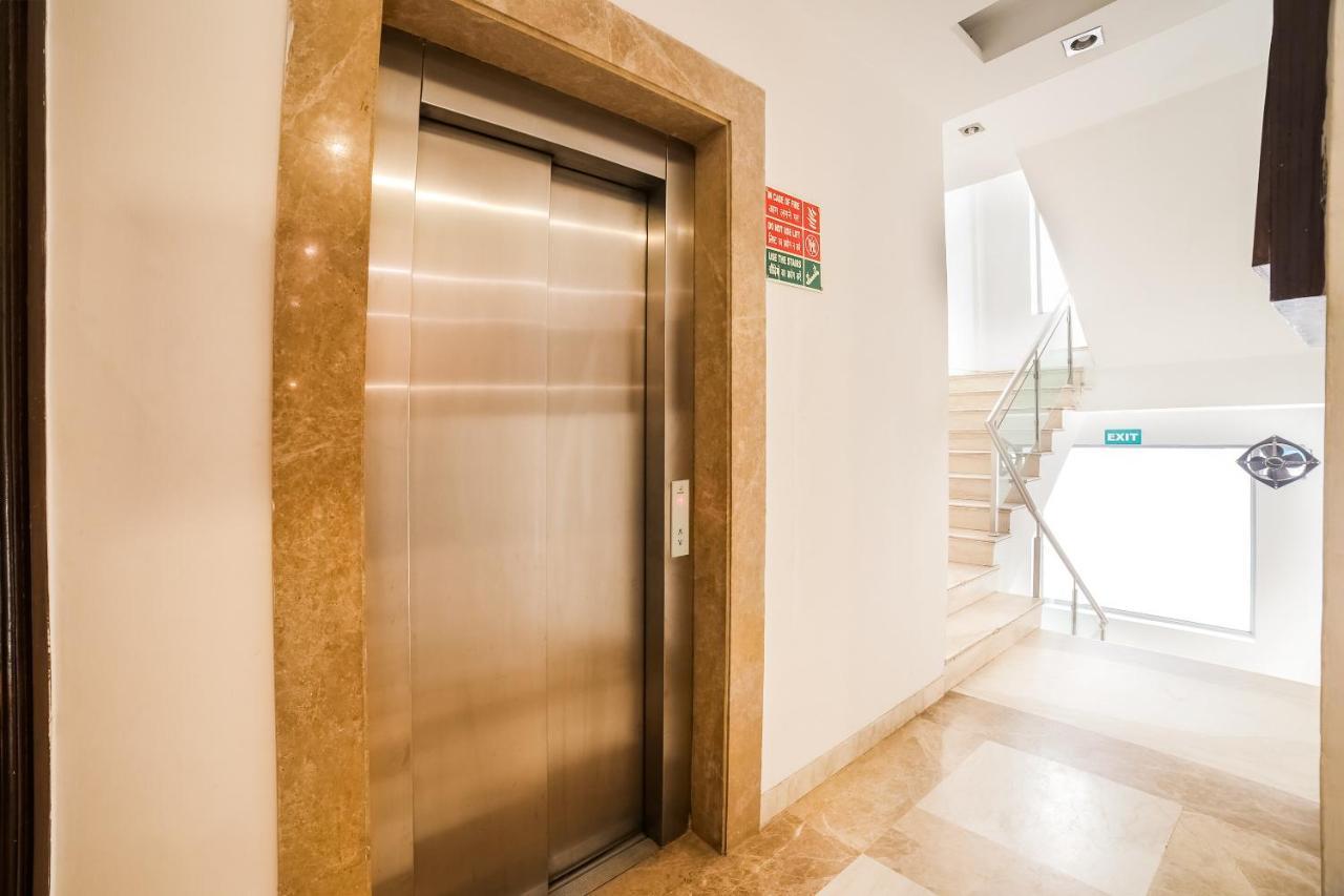 Hotel Livasa Inn Near Blk Hospital Делхи Екстериор снимка