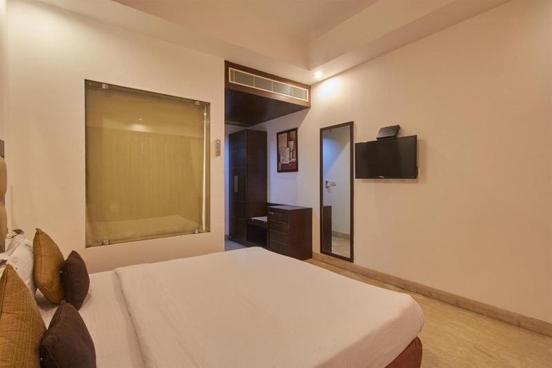 Hotel Livasa Inn Near Blk Hospital Делхи Екстериор снимка