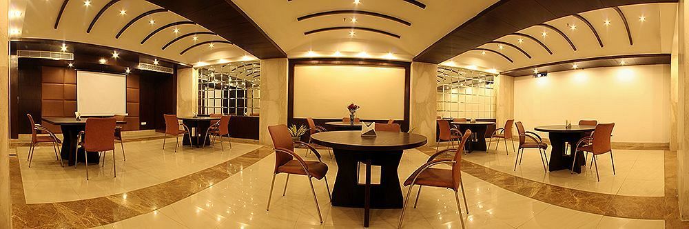 Hotel Livasa Inn Near Blk Hospital Делхи Екстериор снимка